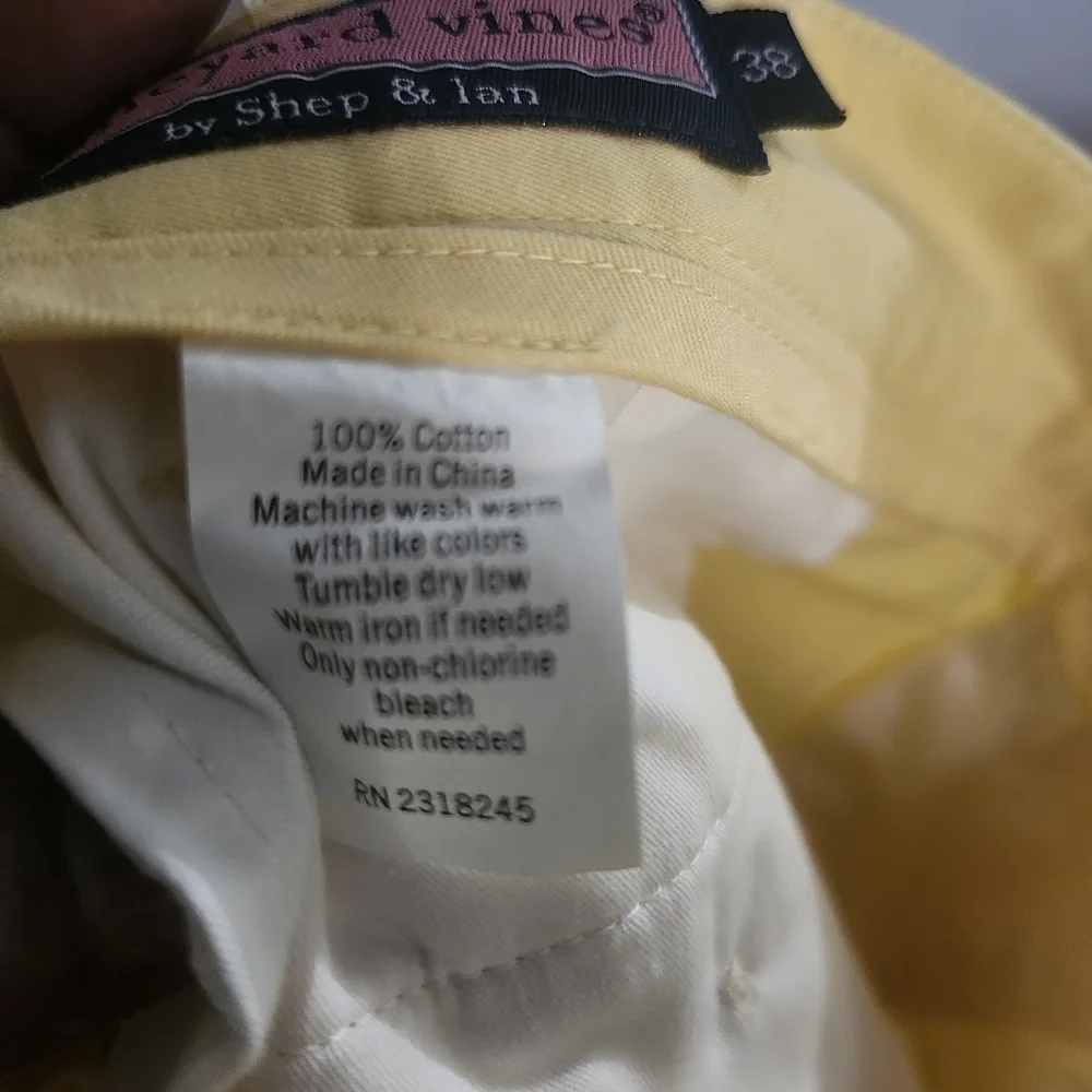 Vineyard Vines Yellow Men's Club Shorts Size 38 Summer Vacation Resort